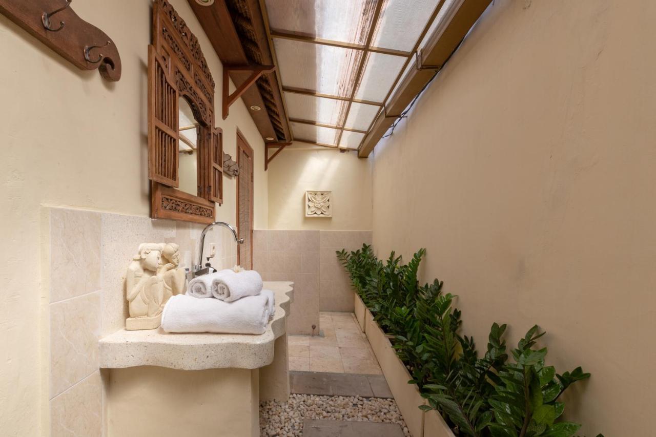 Villa Poppy Seminyak Екстер'єр фото
